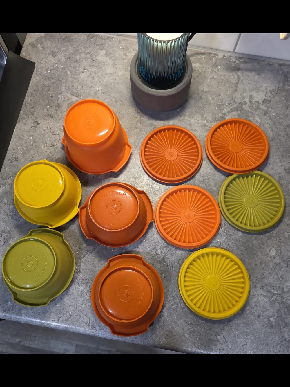 Tupperware vintage bowls